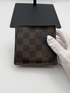 Louis Vuitton Damier Bi Fold Wallet
